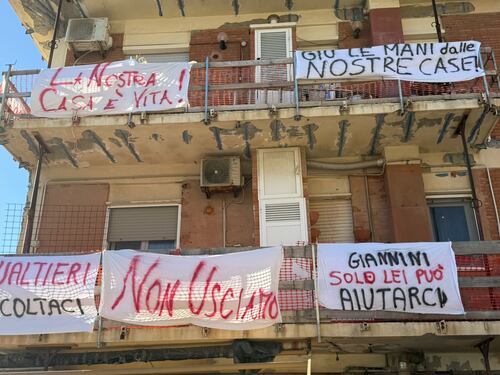 Residenza per gli "okkupanti" ma i disperati di Ostia devono fare le valigie