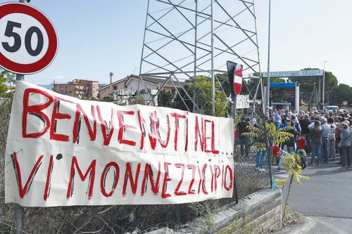 Roma, municipi "risarciti" per i rifiuti. Vittoria del VI e il caso si allarga