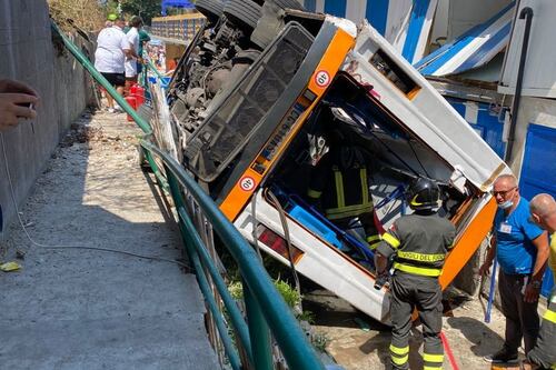 Autista morto nell'incidente di Capri, la compagna incinta perde il figlio