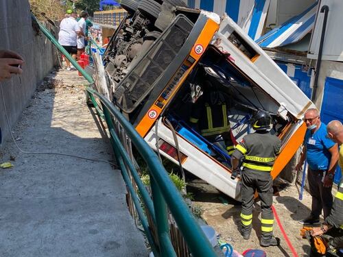 Autista morto nell'incidente di Capri, la compagna incinta perde il figlio