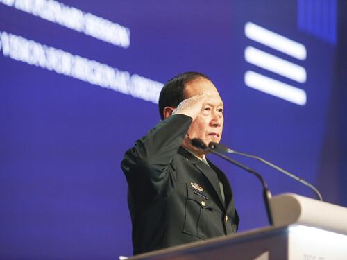 Cina, il ministro della Difesa annuncia: "Prepararsi alla guerra in ogni momento"