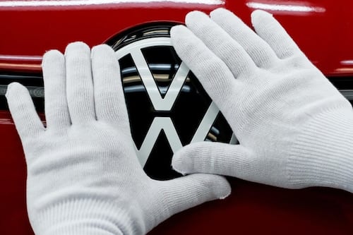 Volkswagen chiude la fabbrica di Dresda. Le "elettriche" non vendono