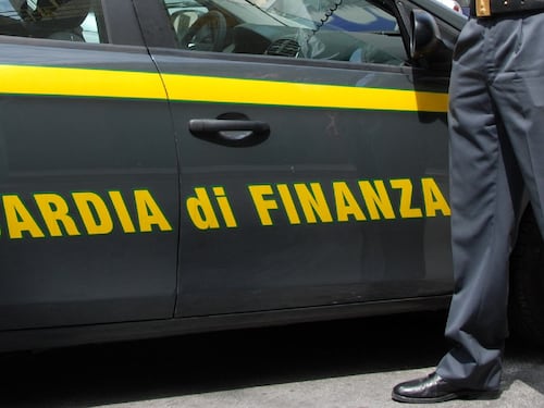 "Se non paga lo ammazzo". Usura con metodo mafioso, 17 arresti a Roma
