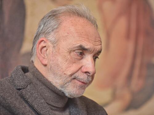 Remuzzi, nel nuovo libro l'allarme sui virus dallo Spazio: "Ricerche pericolose"
