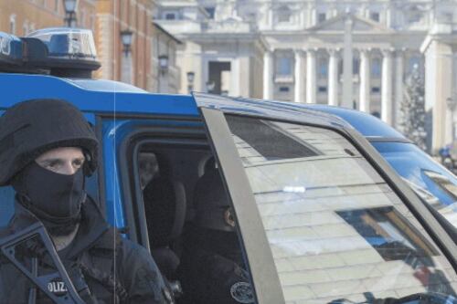 Giubileo, alzata l'allerta a Roma: rafforzati i controlli alle stazioni