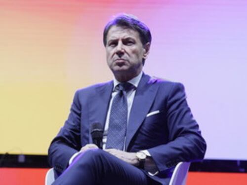 Conte "uno e bino": sotto indagine ma anche giudice di se stesso. Perché ha torto sulla Commissione Covid