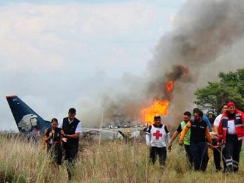 Aereo cade in Messico dopo il decollo. Nessuna vittima
