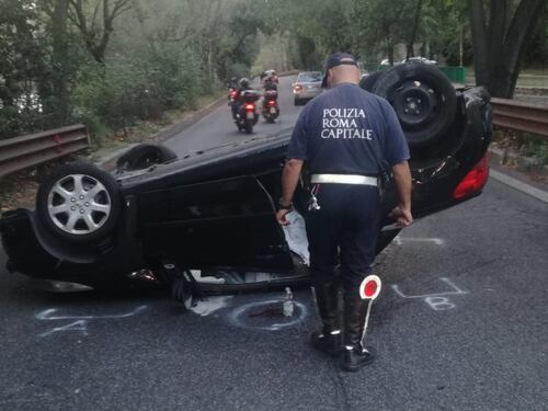 Pauroso incidente sul Muro Torto. Ventinovenne gravissimo
