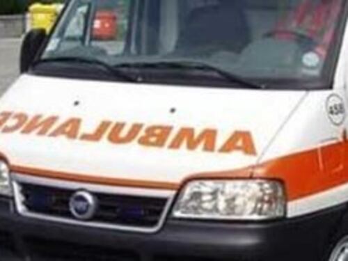 Schianto con lo scooter in viale Tirreno, muore 23enne