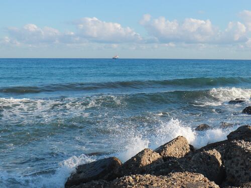 Meteo, il dato sul Mediterraneo è allarmante. Giuliacci: "Follia", effetti nefasti