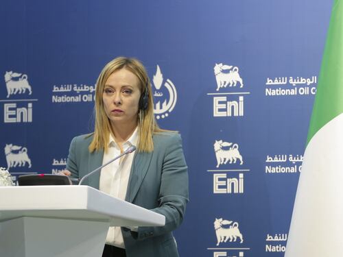 Bisignani boccia la campagna in Libia di Meloni: errori, l’Italia potrebbe uscirne indebolita