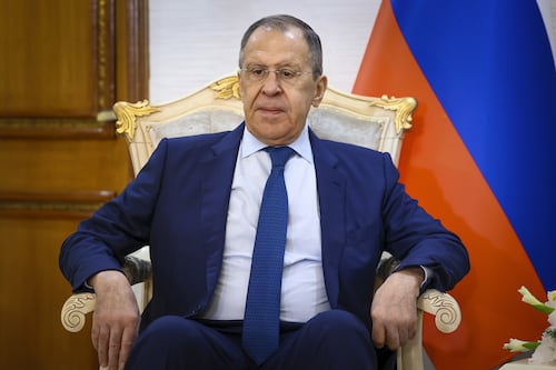 “Distruggere la Russia”. Lavrov esagera e attacca l’Occidente: stessi piani di Hitler