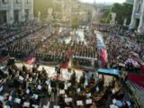 Il cuore di Roma per il Papa