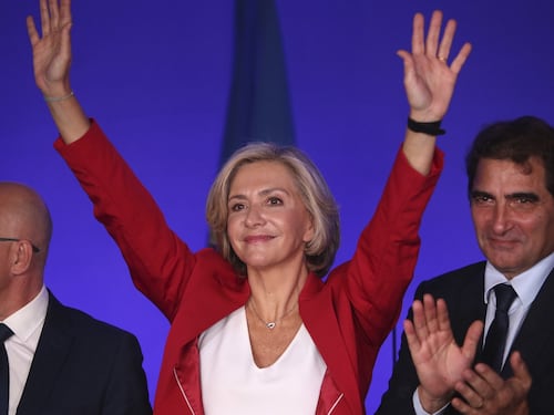 Valerie Pecresse, chi è la candidata di Les Republicains che sfida Macron