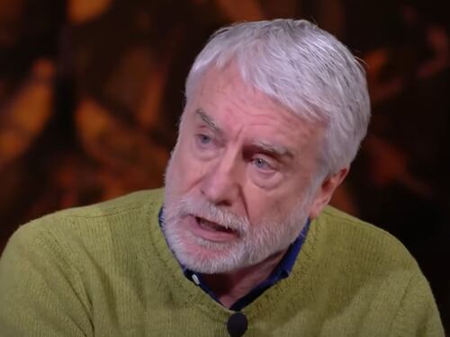Scuola, Paolo Crepet smonta le polemiche della sinistra: "Il buonismo è inutile"