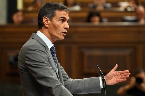 Spagna, Sanchez sconfitto dal Congresso. Bocciato il decreto casa, si fanno largo le dimissioni