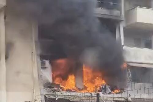 Panico ad Anzio, esplode un appartamento. "Qui viene giù tutto il palazzo" (video)
