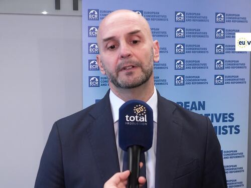 Procaccini: "Governo non indebolito, ma dispiace per occasione mancata"