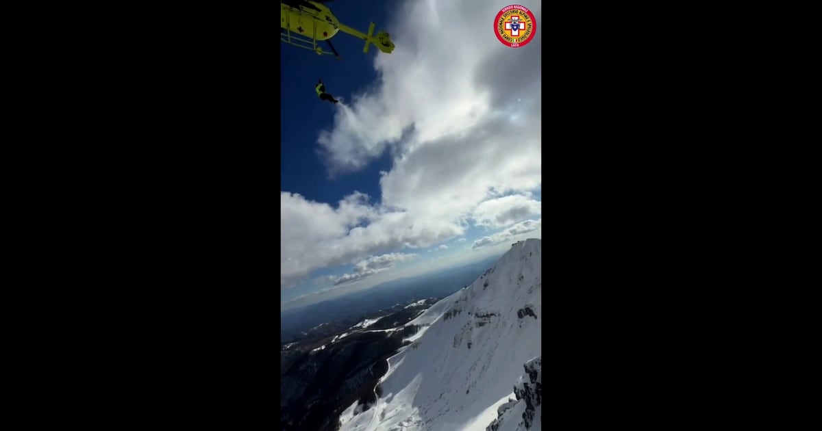 Escursionista scivola sul Terminillo, recuperato con l'elicottero: le immagini - Il Tempo