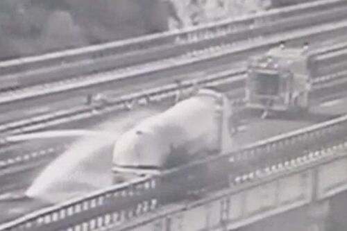 Cisterna Gpl in fiamme, chiusa l'A1 tra Orte e la diramazione Roma Nord