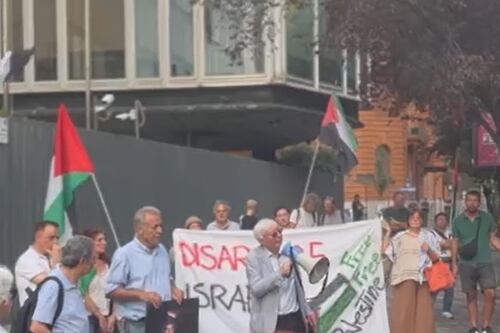 Gaza, ProPal alla Rai: "solidarietà" per il giornalista dei selfie con Sinwar