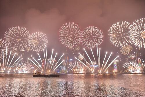 Dalla Nuova Zelanda a Times Square, da Copacabana a Parigi: il giro del mondo di Capodanno