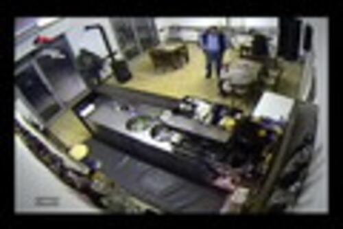 Così Igor il russo ha ucciso il barista di Budrio. Il video choc