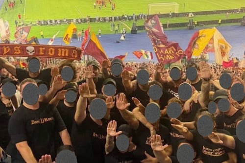 Roma, saluti romani in Curva Sud: Daspo per 16 tifosi giallorossi