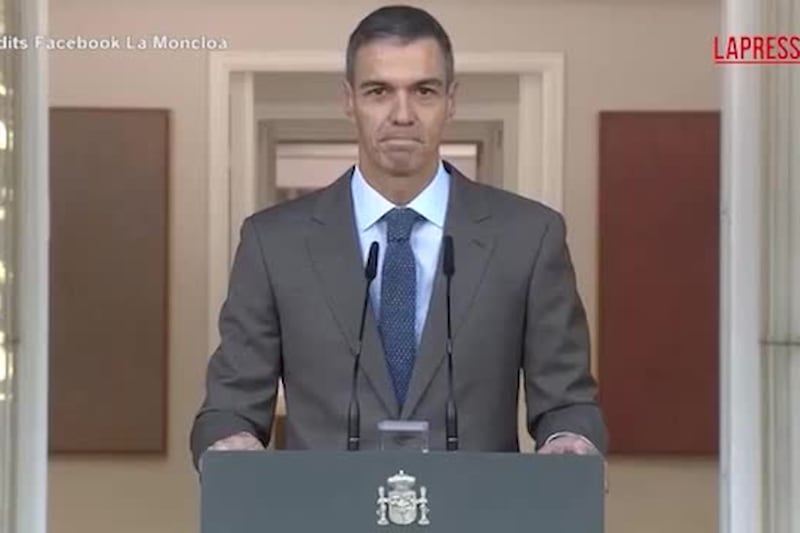 Spagna, Sanchez scioglie il Parlamento e dà la colpa "all'ultradestra"