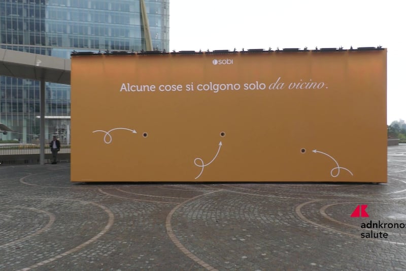 Malattie renali rare, a CityLife a Milano l’installazione di Sobi Italia per sensibilizzare i cittadini