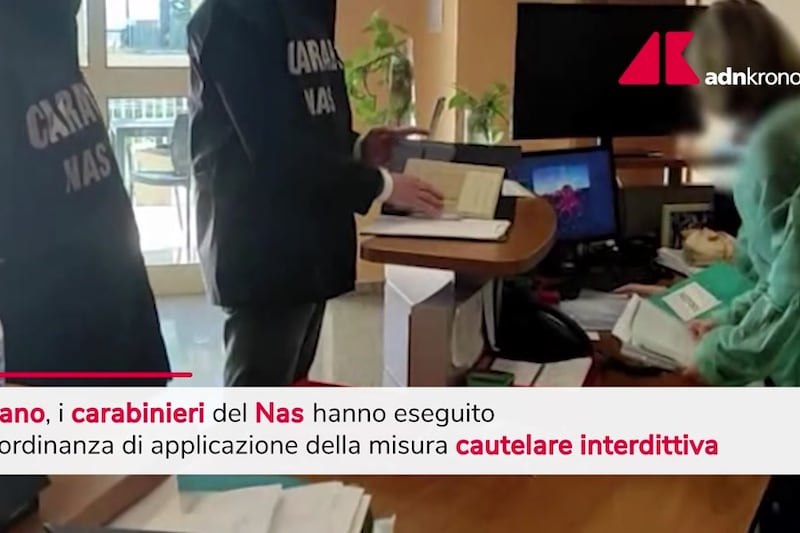Maltrattamenti e violenze sessuali su anziane in Rsa Milano, interdetti tre Oss