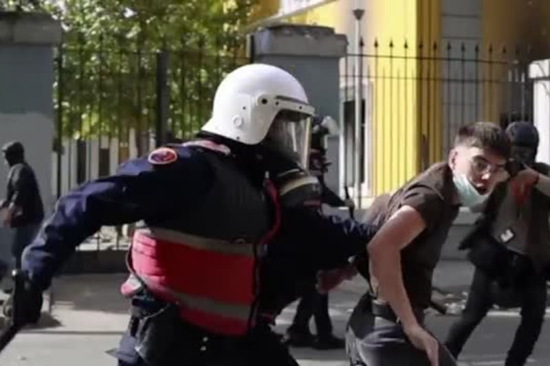 Scontri tra polizia e manifestanti in Albania per il terzo giorno