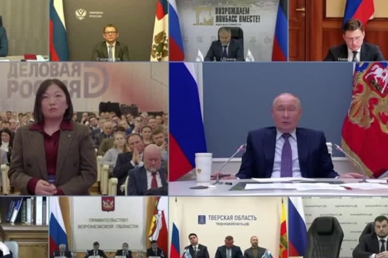 Putin: Russia risponderà ad attacchi su raffinerie e impianti