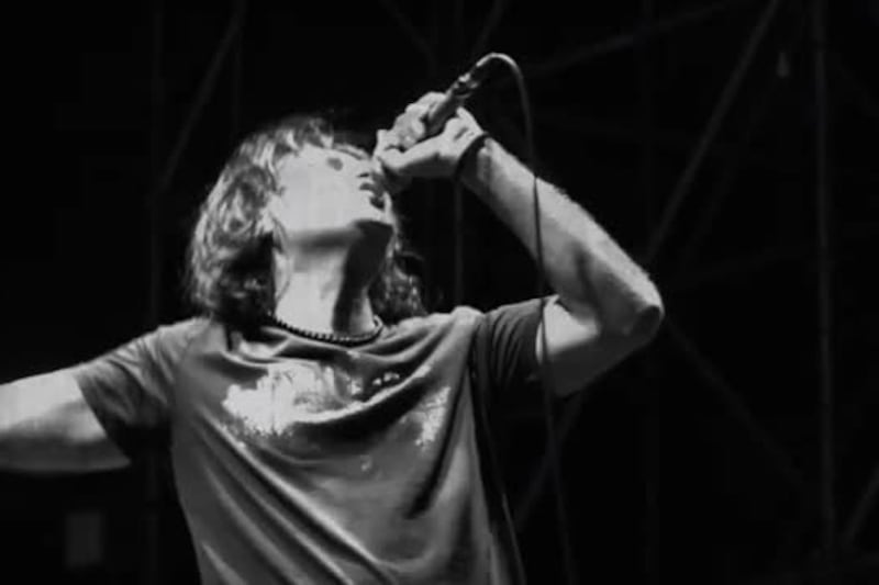 In anteprima il video "Vivere o morire" di Maurizio Pirovano