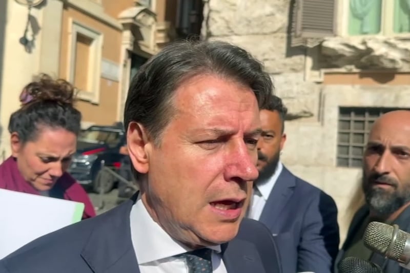 Cortei, Conte: condanniamo devastazioni, governo scarica su altri