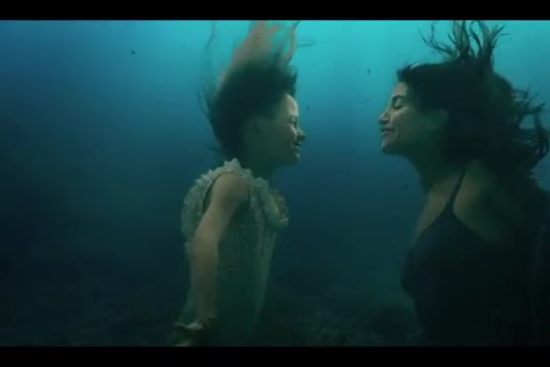 "Cambiare l'acqua ai fiori", la Violette di Perrin nel film di Jeunet