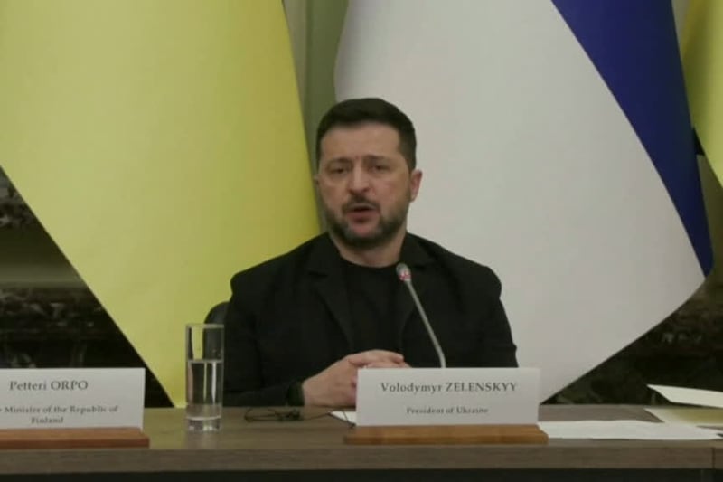 Ucraina, Zelensky: da Usa conferma su trilaterale con la Russia