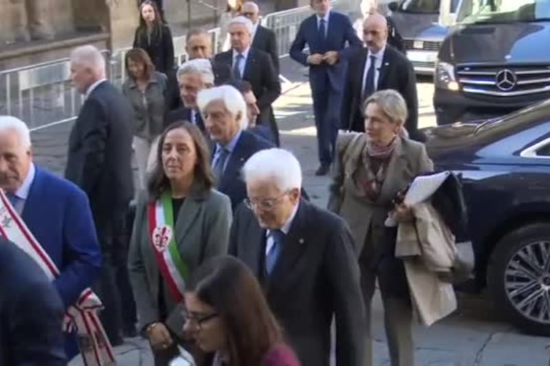 Festival delle Regioni, la folla a Firenze per l'arrivo di Mattarella